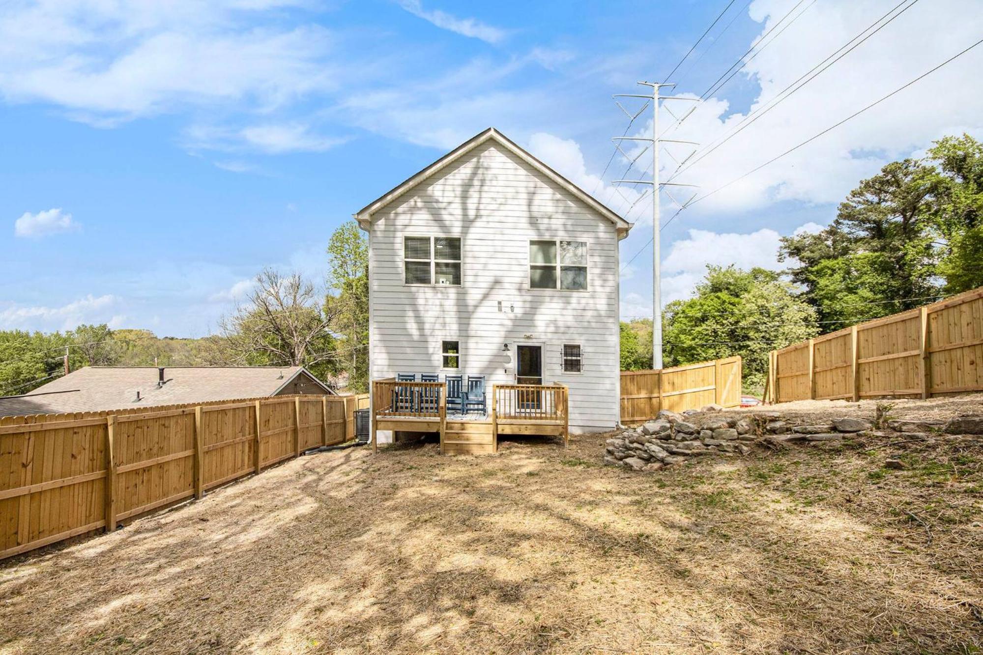 Boho Luxury| Ev Charger| Fenced Yard | King Beds *
